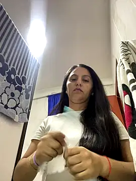 julieta rossi online show from October 2025 04:53:02 PM