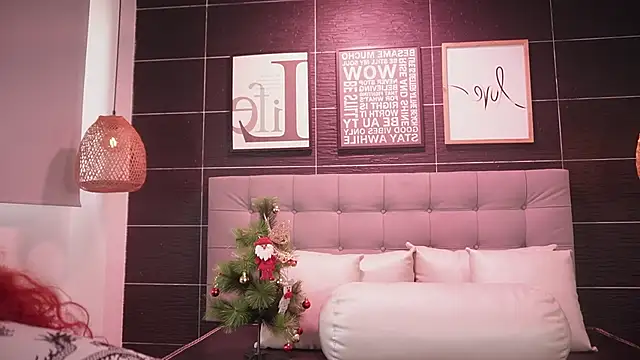 Snapshot of Thalia_Karlson chatting on December 2025 12:33:02 PM Thalia Karlson online show from December 2025 12:33:02 PM