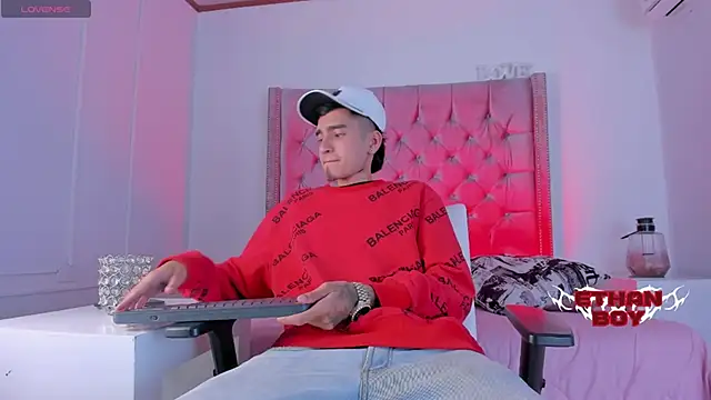 Ethan Boy  online show from December 2025 10:05:01 PM