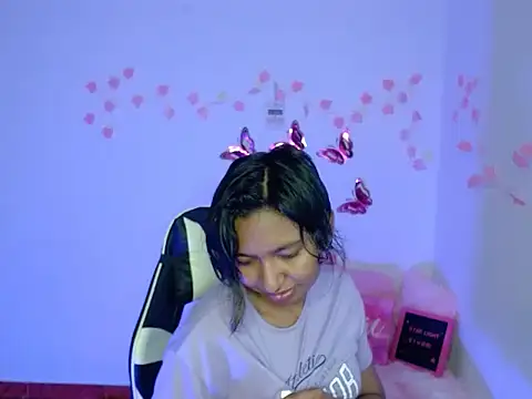 amber  666 online show from October 2025 12:47:01 AM