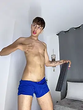 Douglas Lux online show from October 2025 08:53:02 PM