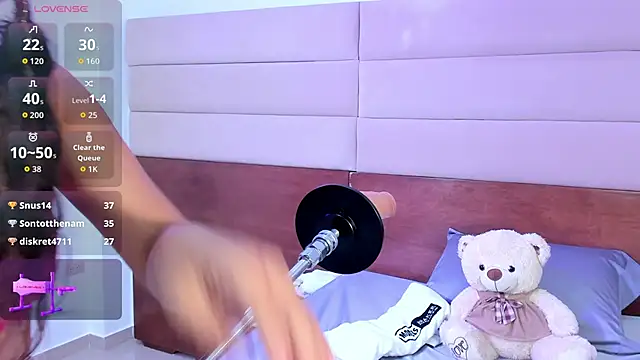 elizabeth liones  online show from November 2025 03:40:02 AM