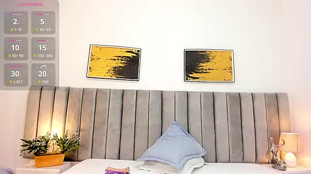  naylaa  online show from October 2025 04:25:02 AM