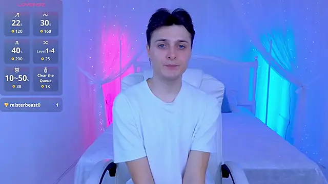 GGimperator  online show from November 2025 10:38:02 AM