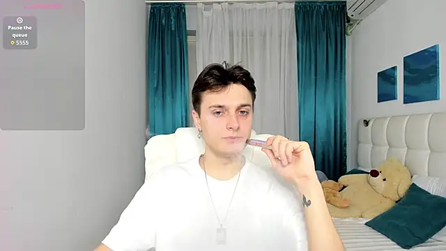 GGimperator  online show from December 2025 10:31:01 AM