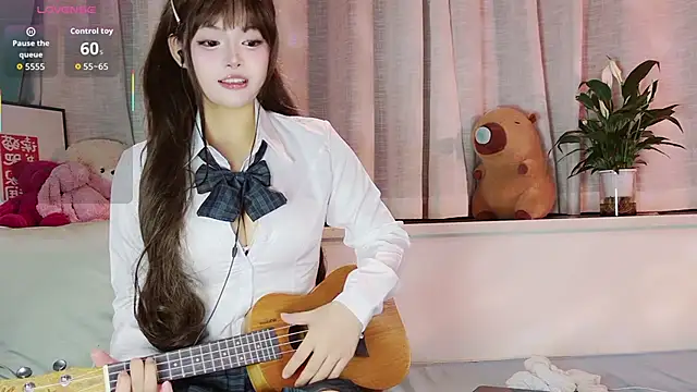 Dancing-pao online show from October 2025 03:49:01 PM