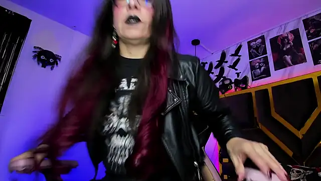 Snapshot of Evangelinejoness_ chatting on January 2026 11:36:02 AM Evangelinejoness online show from January 2026 11:36:02 AM