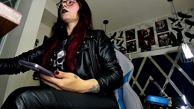 Snapshot of Evangelinejoness_ chatting on February 2026 11:42:02 AM Evangelinejoness online show from February 2026 11:42:02 AM