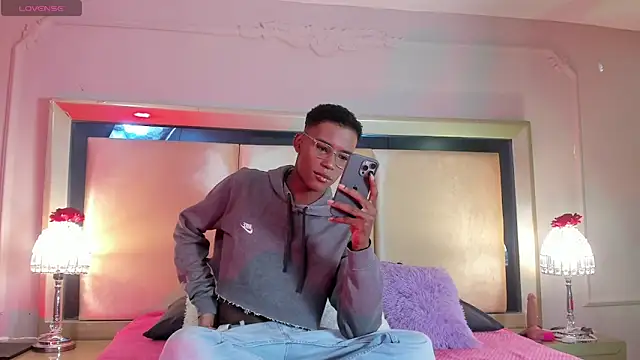 Charlie Storm  online show from March 2026 07:53:01 PM