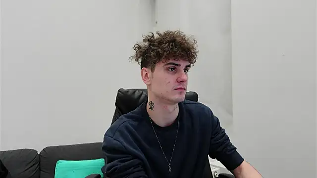 Nick Phillip online show from November 2025 02:00:01 PM