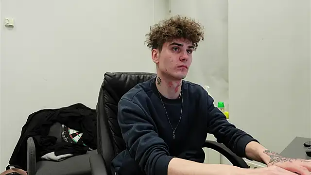 Nick Phillip online show from November 2025 02:16:01 PM