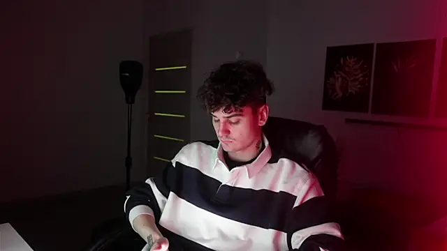 Nick Phillip online show from January 2026 02:41:01 PM