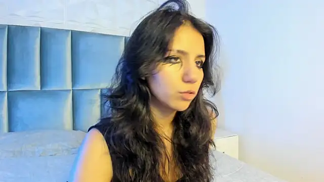 Snapshot of HollyPeach chatting on May 2026 07:55:02 PM HollyPeach online show from May 2026 07:55:02 PM