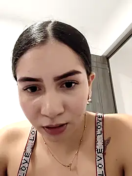 sophia salazar18 online show from October 2025 10:10:01 PM