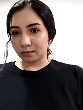 sophia salazar18 online show from October 2025 09:06:01 PM