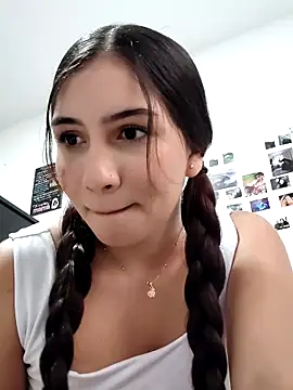 sophia salazar18 online show from November 2025 06:35:02 PM