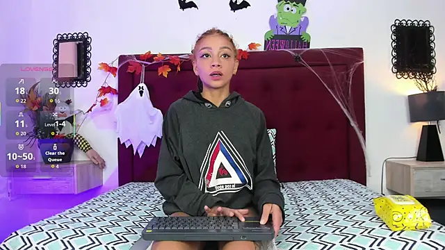 Sassha ferrer online show from October 2025 09:16:01 PM