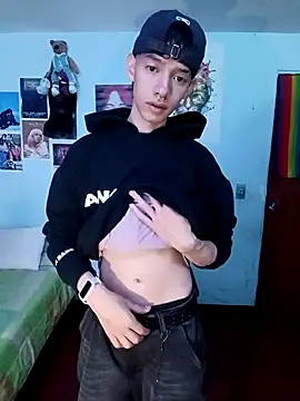 heyy noah11 online show from October 2025 02:33:01 AM