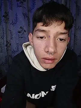 heyy noah11 online show from November 2025 02:39:02 AM