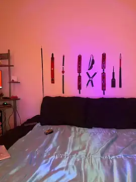 MiniMonroe online show from December 2025 10:46:02 AM