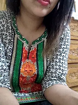 Tanha18 online show from November 2025 05:42:02 AM