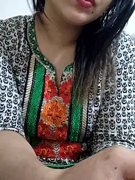 Tanha18 online show from December 2025 06:32:01 AM