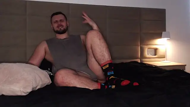 Snapshot of BriannSmith chatting on February 2026 01:54:01 PM BriannSmith online show from February 2026 01:54:01 PM