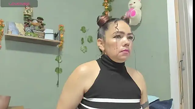 Sharlott smith online show from October 2025 07:54:02 PM