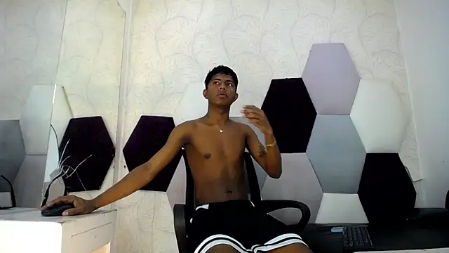 Mick storm online show from February 2026 08:32:02 PM