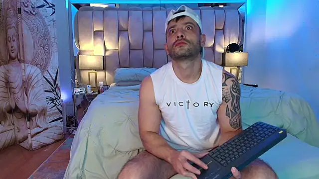 Snapshot of latin_fucked_party chatting on October 2025 07:10:02 AM latin fucked party online show from October 2025 07:10:02 AM