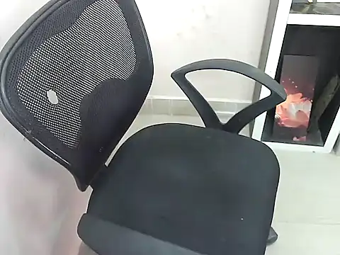 Snapshot of notty_heena chatting on November 2025 04:22:01 AM notty heena online show from November 2025 04:22:01 AM