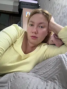 Snapshot of Barby_Kiss chatting on October 2025 02:27:02 PM Barby Kiss online show from October 2025 02:27:02 PM