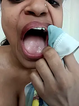 Zoya-Baby1 online show from November 2025 06:33:02 AM