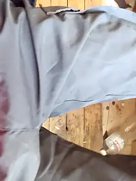 szabi1995 online show from November 2025 08:35:01 AM