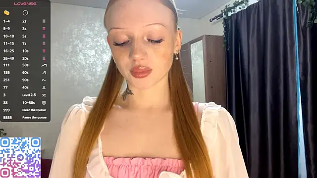 Iamlylu online show from November 2025 05:38:01 AM