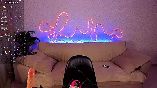 Lilith Sora online show from February 2026 10:17:02 PM