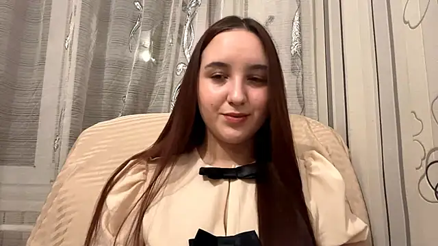 Snapshot of DaisyMolly chatting on November 2025 09:15:01 PM DaisyMolly online show from November 2025 09:15:01 PM