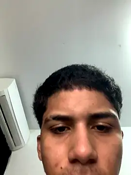 tylerwarron online show from October 2025 07:35:02 PM