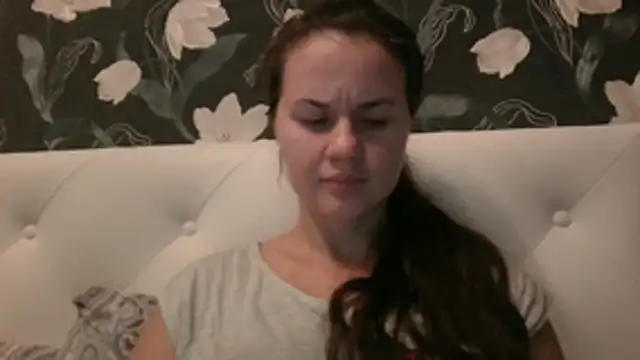 GiaaCaranggi online show from November 2025 07:38:01 PM