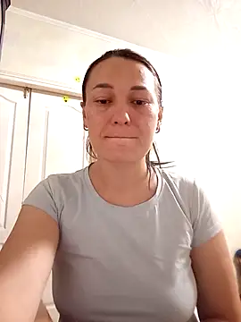 HollyDollsi online show from January 2026 07:17:01 PM