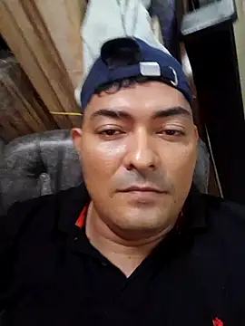 Snapshot of sexyandres_23 chatting on October 2025 07:03:01 PM sexyandres 23 online show from October 2025 07:03:01 PM