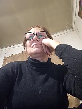 Snapshot of Mary_wey chatting on October 2025 06:50:02 PM Mary wey online show from October 2025 06:50:02 PM