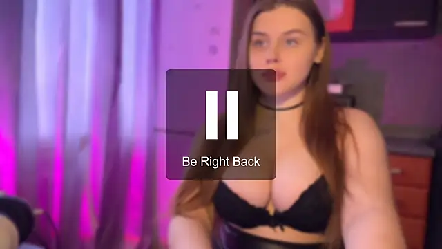 Snapshot of RinaKai chatting on October 2025 01:36:03 PM RinaKai online show from October 2025 01:36:03 PM