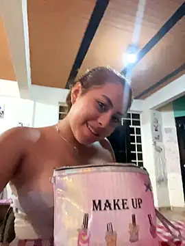 Snapshot of Emily_Joee chatting on October 2025 03:29:02 AM Emily Joee online show from October 2025 03:29:02 AM