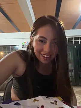 Snapshot of Emily_Joee chatting on October 2025 03:47:02 AM Emily Joee online show from October 2025 03:47:02 AM