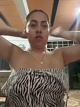 Snapshot of Emily_Joee chatting on November 2025 12:43:02 AM Emily Joee online show from November 2025 12:43:02 AM