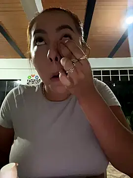 Snapshot of Emily_Joee chatting on November 2025 12:33:01 AM Emily Joee online show from November 2025 12:33:01 AM