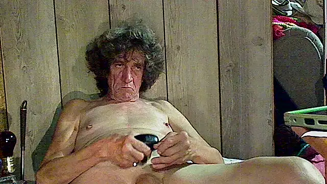 OldManOnline online show from November 2025 07:19:02 AM