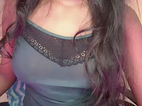 Snapshot of Rashiii_ chatting on October 2025 03:07:01 AM Rashiii online show from October 2025 03:07:01 AM