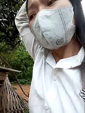 nat-tri online show from October 2025 04:24:01 AM